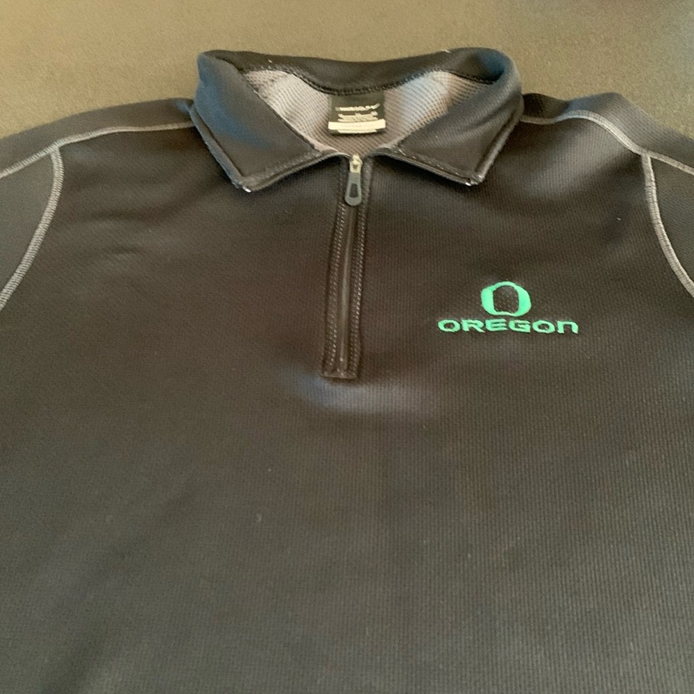 Black Nike 1/4 zip